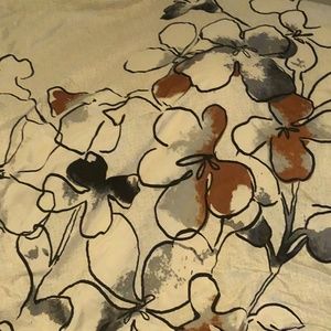 Queen size comforter